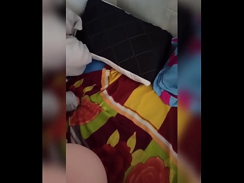 ❤️ 我的室友因为丈夫去度假而独自呆在家里，我趁机操她，用牛奶填满她的屁股 Fucking video️❤